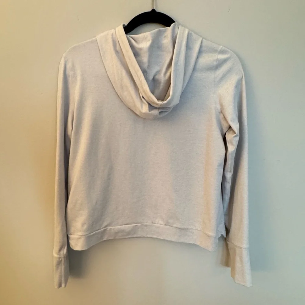 Vuori Light Gray Pullover Hoodie - Picture 4 of 8